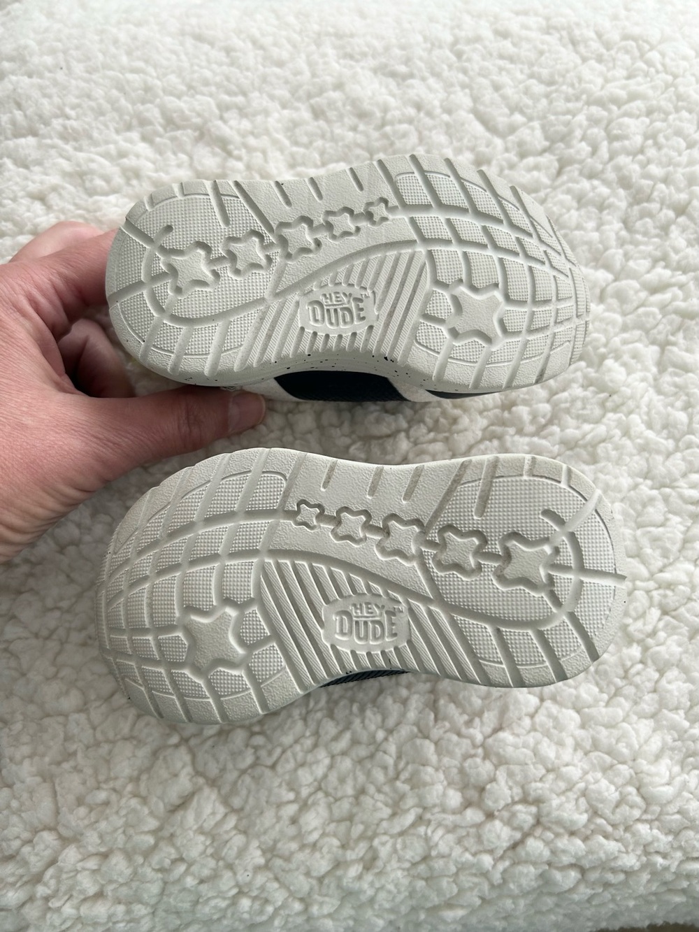 Hey Dude Sirrocho Toddler Play ColorBlock White Navy Slip On Toddler Shoe Sz C7 - Picture 5 of 6